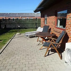  Apartment Fin Med Lukket Have